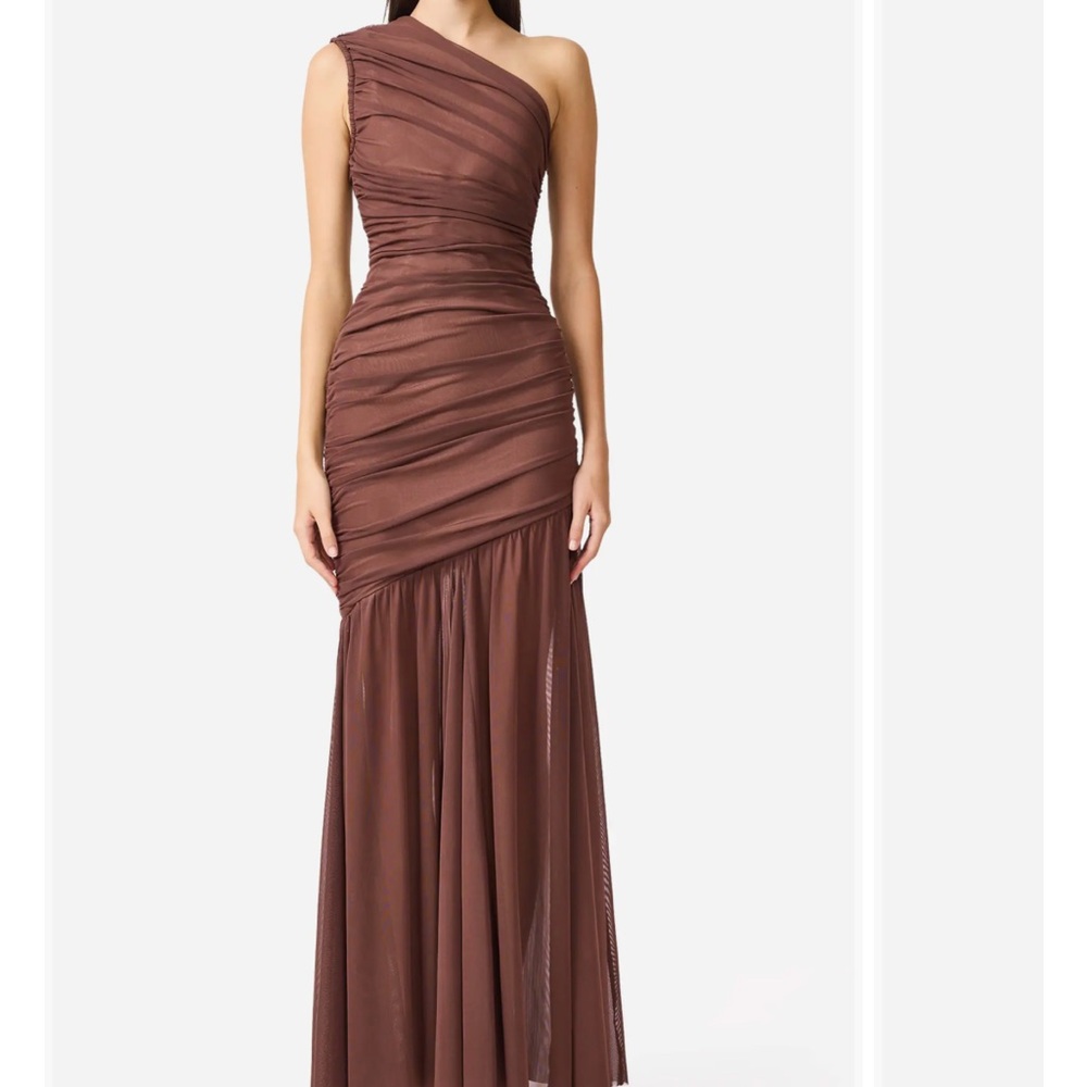 Elliatt Vienna Ruched One-Shoulder Gown brown nude